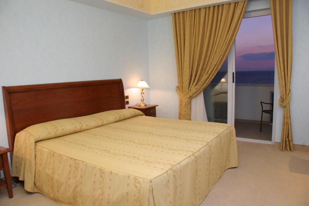 Gardenia Hotel Lazzaro Zimmer foto